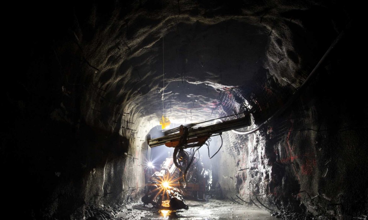 Mining borehole image